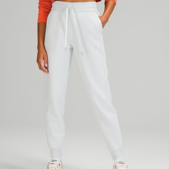 lululemon Scuba HR Jogger 
Ocean Air Size 14 NWT - Picture 1 of 9